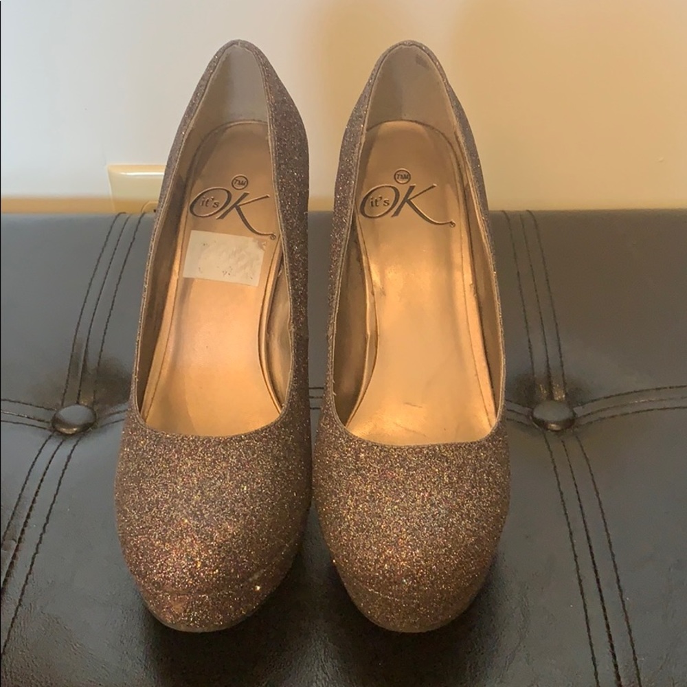 Heels - Picture 3 of 6